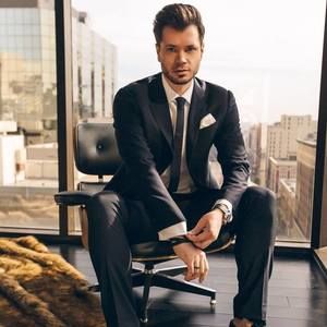 Meet your Posher, Anton